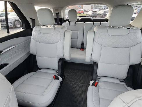 New 2026 Ford Explorer Platinum w/ LUX Leather Package image 23