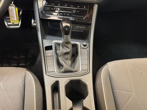 Used 2025 Volkswagen Jetta Sport FWD image 16