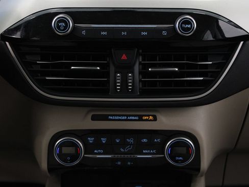 Used 2021 Ford Escape SE w/ SE Sport Appearance Package FWD image 22