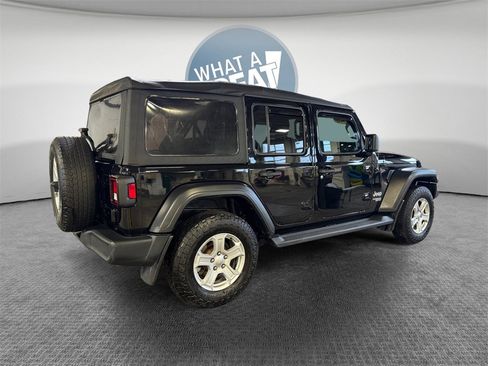 Used 2020 Jeep Wrangler Unlimited Sport S image 3