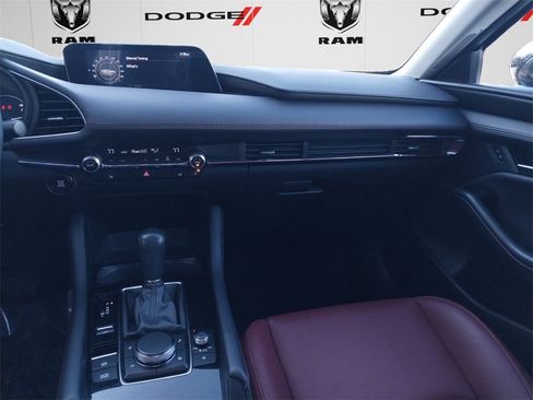 Used 2025 MAZDA MAZDA3 s image 9