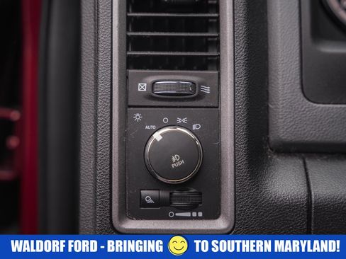 Used 2018 RAM 1500 Express image 38