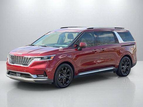 Certified 2024 Kia Carnival SX image 3