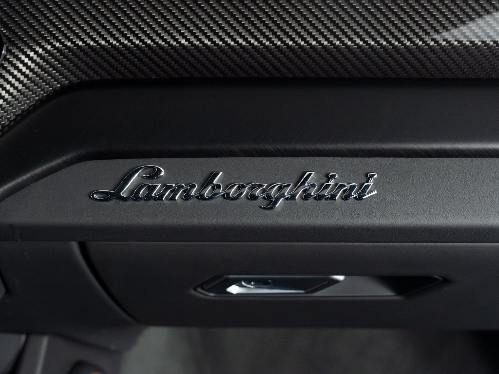 Used 2024 Lamborghini Urus S AWD/4WD image 41