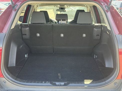 Used 2025 Toyota RAV4 XLE FWD image 32