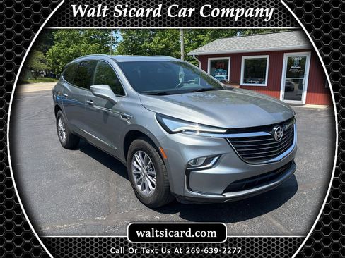 Used 2023 Buick Enclave Essence FWD image 1