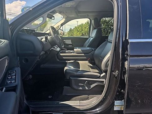 Used 2025 Ford Expedition Max Active AWD/4WD image 14