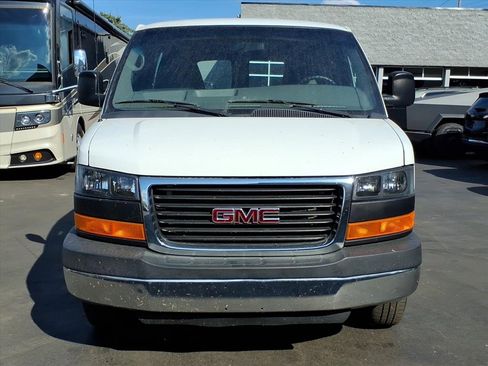 Used 2015 GMC Savana 2500 image 10