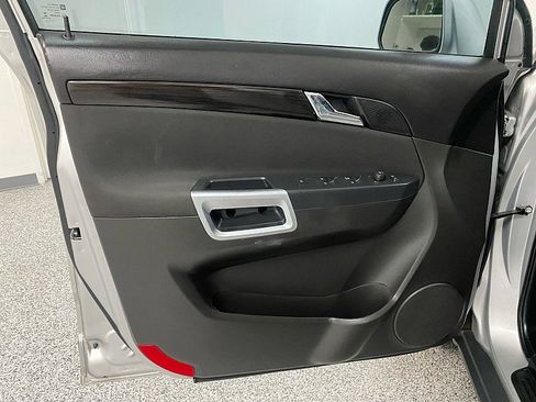 Used 2013 Chevrolet Captiva Sport LS image 10