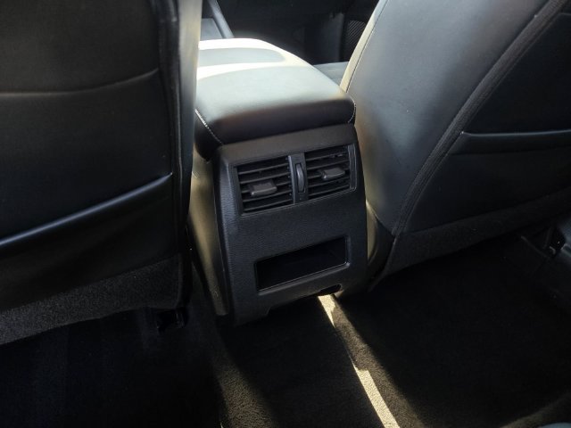 Used 2023 Mitsubishi Outlander SE FWD image 15