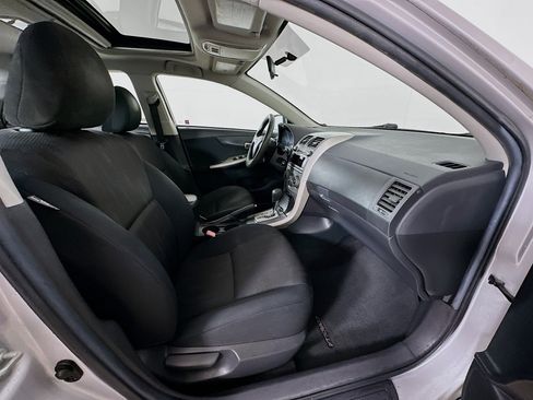 Used 2011 Toyota Corolla S image 29