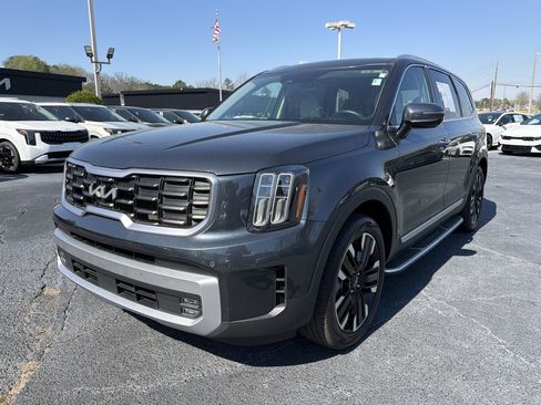 Used 2023 Kia Telluride SX image 3