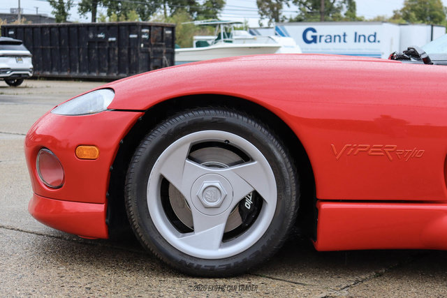 Used 1994 Dodge Viper RT/10 RWD image 3