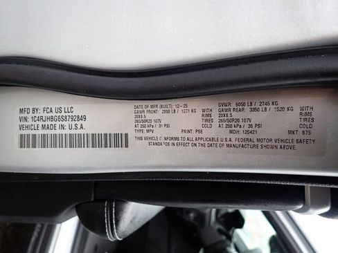 New 2025 Jeep Grand Cherokee Limited w/ MOPAR Finishing Package image 16