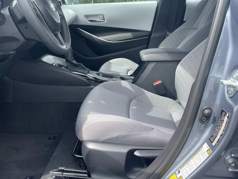 Used 2025 Toyota Corolla SE FWD image 16