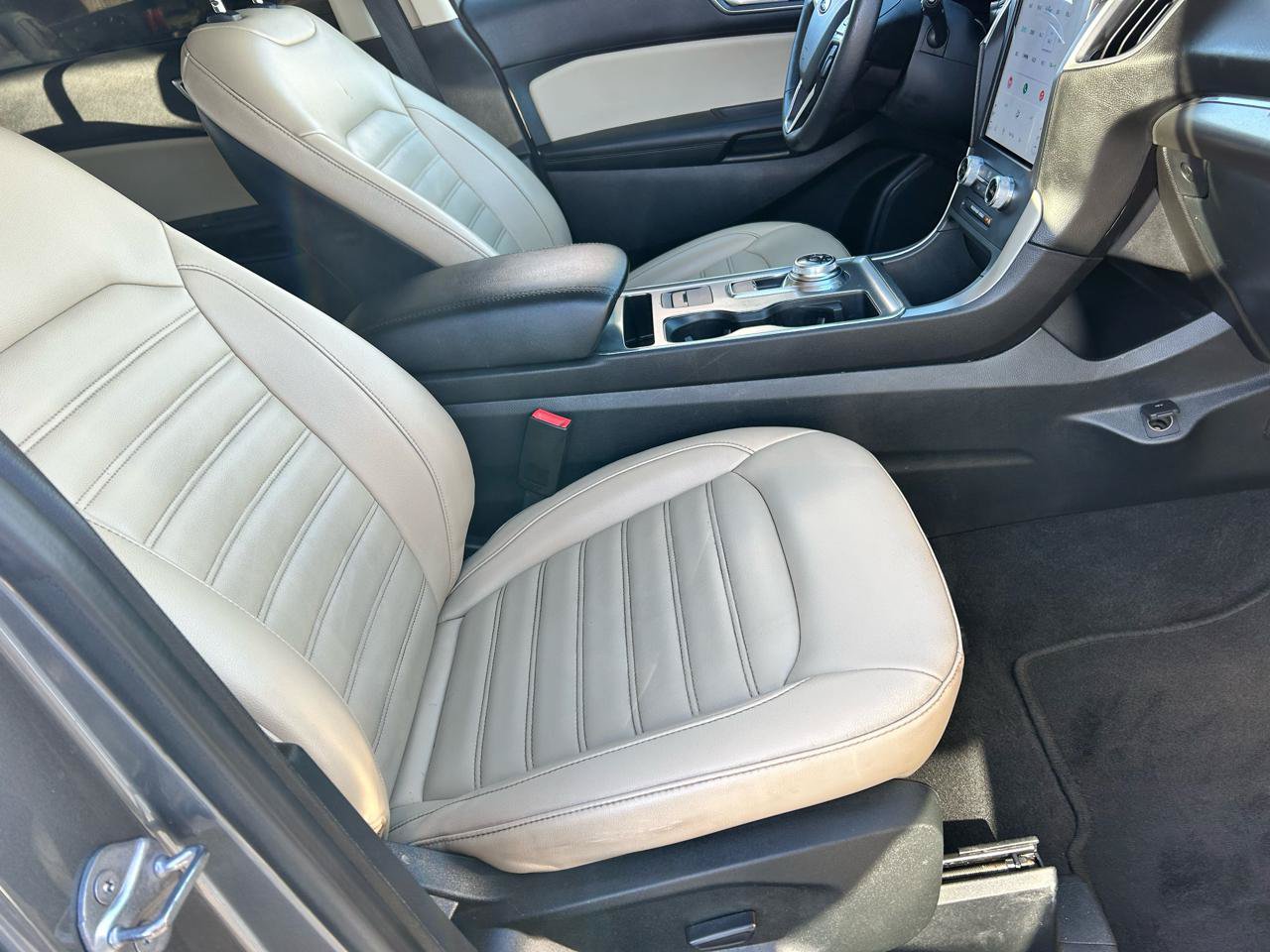 Used 2022 Ford Edge SEL w/ Convenience Package AWD/4WD image 10