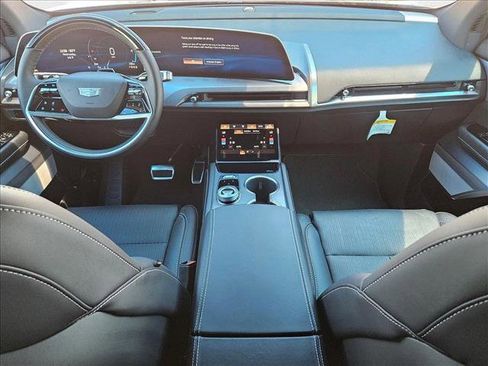 New 2026 Cadillac Vistiq Sport image 16