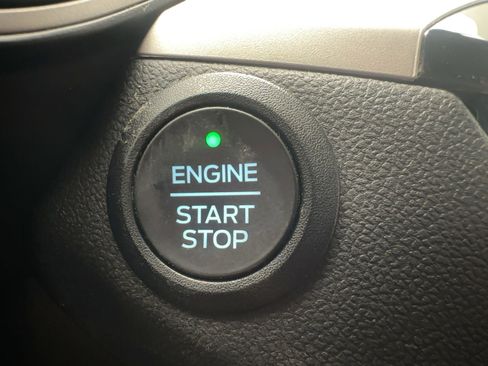 Used 2022 Ford Escape SE w/ Convenience Package image 24