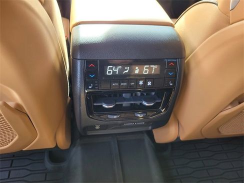 Certified 2022 Jeep Grand Cherokee Summit w/ Adv Protech Group IV image 17