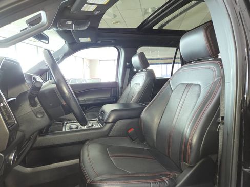 Used 2019 Ford Expedition Limited w/ Equipment Group 303A AWD/4WD image 17