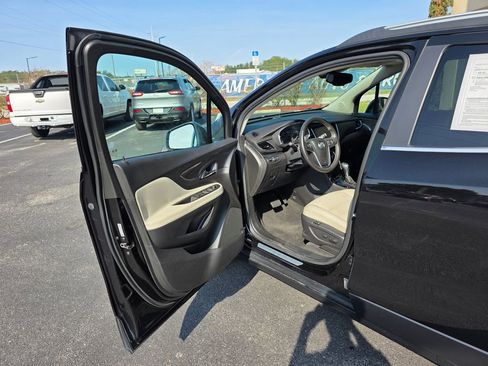 Used 2017 Buick Encore Essence image 15