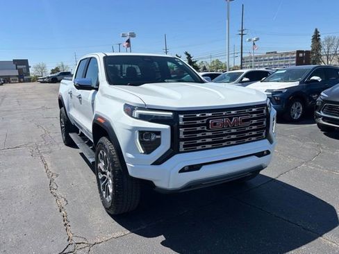 Certified 2023 GMC Canyon Denali AWD/4WD image 3