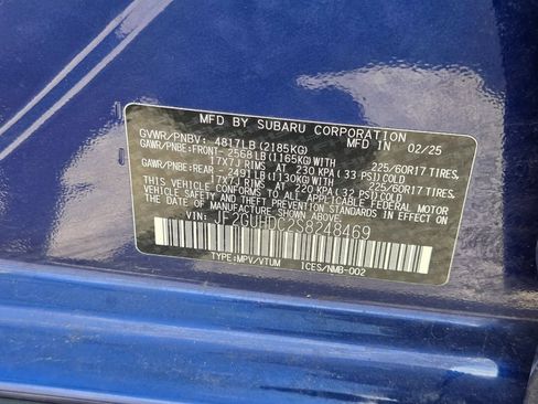 Used 2025 Subaru Crosstrek 2.5i Premium AWD/4WD image 37