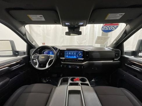 Used 2025 Chevrolet Silverado 2500 LT w/ Convenience Package AWD/4WD image 16