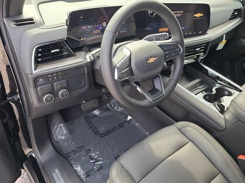 New 2026 Chevrolet Suburban LT w/ Comfort Package RWD image 22