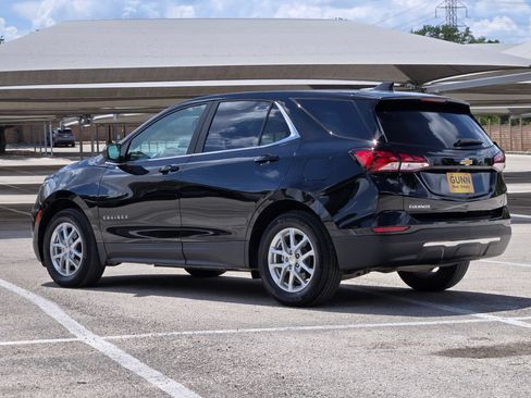 Used 2023 Chevrolet Equinox LT FWD image 4
