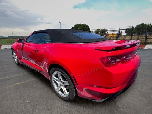 Used 2020 Chevrolet Camaro LT RWD image 4