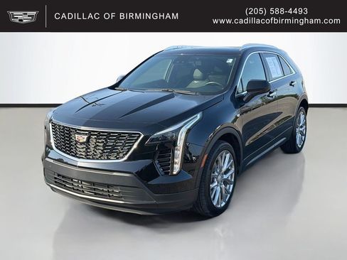 Certified 2023 Cadillac XT4 Luxury w/ Cold Weather Package AWD/4WD image 1