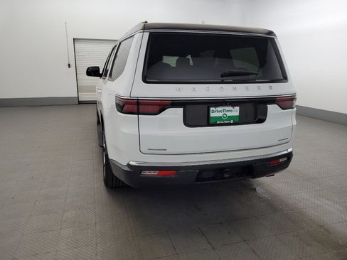 Used 2022 Jeep Wagoneer Series II w/ Convenience Group I AWD/4WD image 6