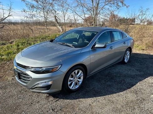 Used 2023 Chevrolet Malibu LT image 2