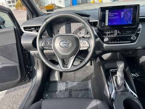 Certified 2025 Toyota Corolla SE image 21
