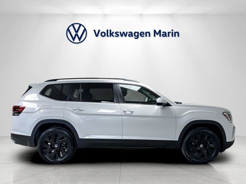 New 2026 Volkswagen Atlas SE FWD image 6