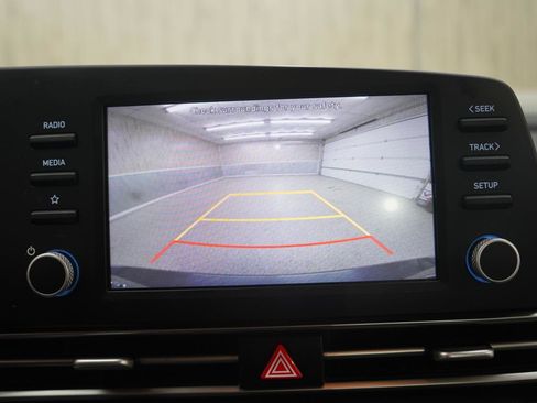 Used 2023 Hyundai Elantra SEL FWD image 19