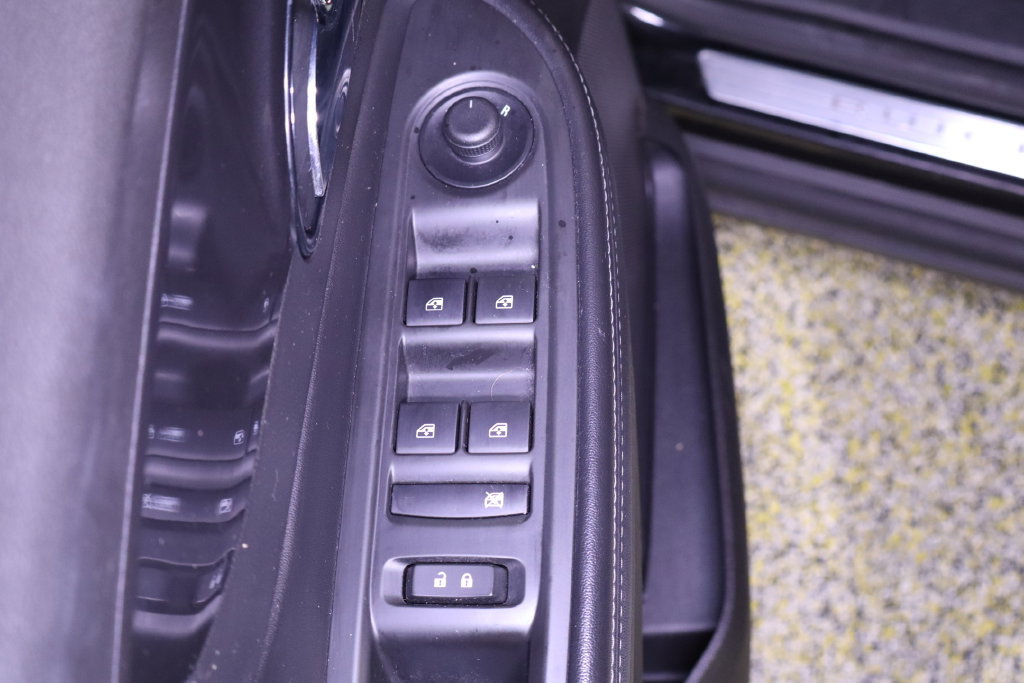 Used 2021 Buick Encore Preferred FWD image 32
