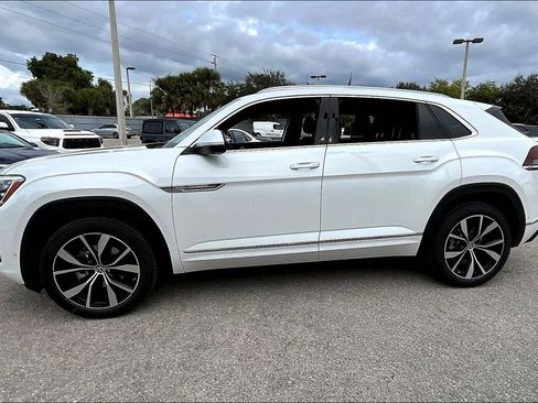 New 2026 Volkswagen Atlas Cross Sport SEL Premium R-Line image 8