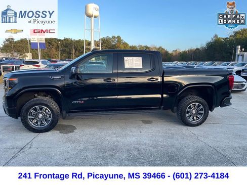 Used 2024 GMC Sierra 1500 AT4 w/ Technology Package image 2