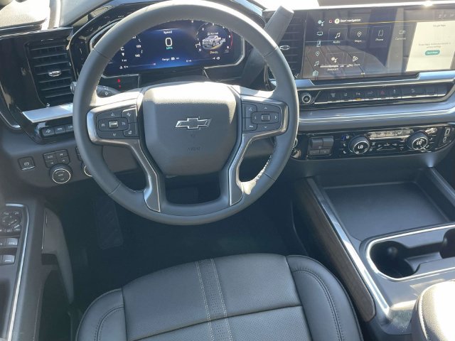 New 2026 Chevrolet Silverado 2500 High Country w/ Midnight Edition AWD/4WD image 11