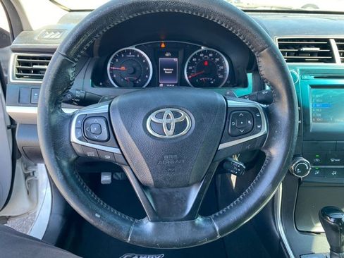 Used 2016 Toyota Camry SE FWD image 9