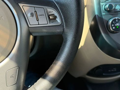 Used 2011 Kia Soul ! FWD image 21