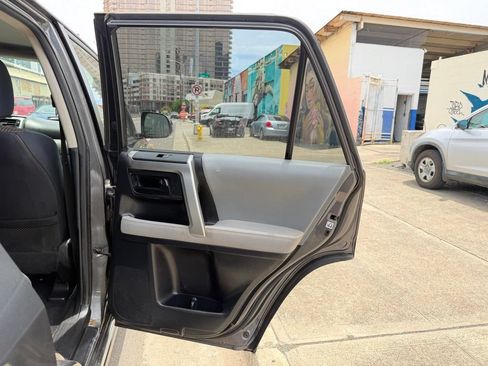 Used 2013 Toyota 4Runner SR5 AWD/4WD image 17
