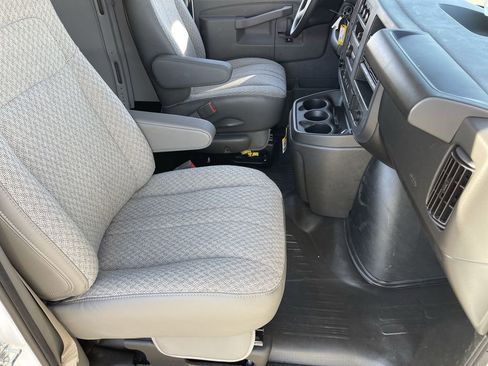 New 2025 GMC Savana 2500 Extended w/ Driver Convenience Package image 23