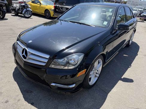 Used 2012 Mercedes-Benz C 250 Sedan image 3