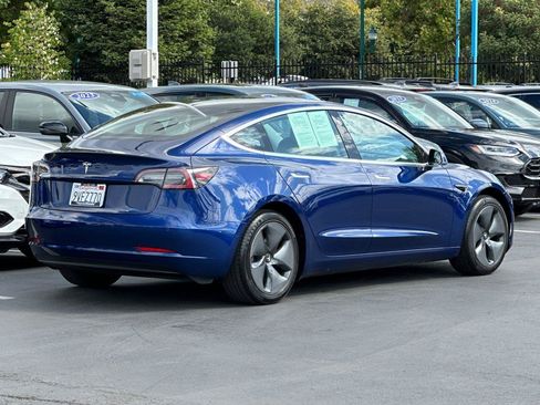 Used 2020 Tesla Model 3 Standard Range Plus image 3