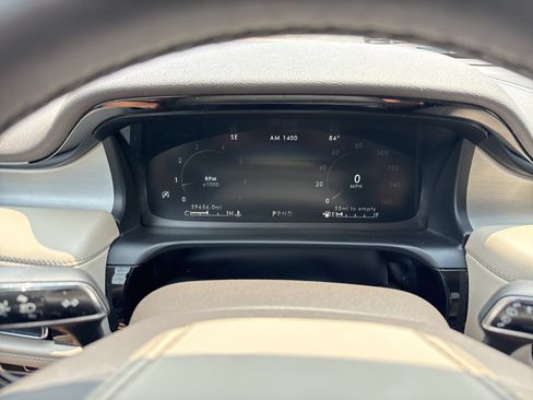 Used 2022 Lincoln Aviator AWD w/ Premium Package image 21