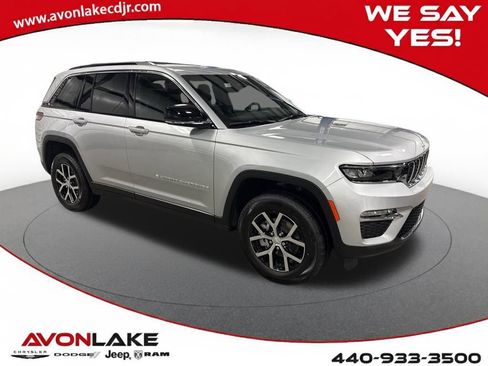 New 2025 Jeep Grand Cherokee Limited image 7