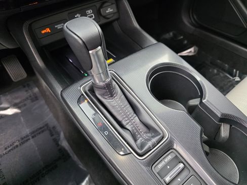 Used 2024 Honda Civic Touring image 23